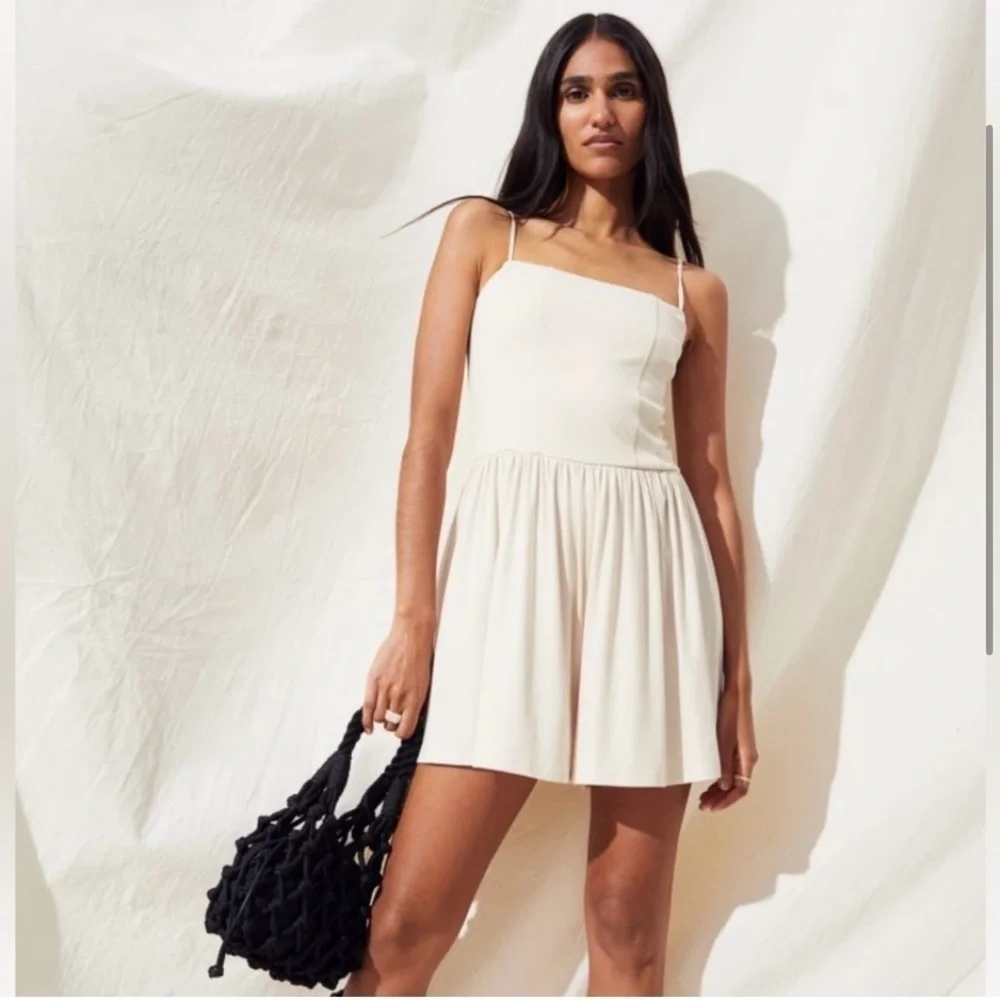 H&M Light Beige‎ Jersey Romper Size XL